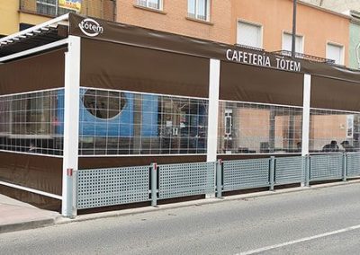 Toldo cortavientos